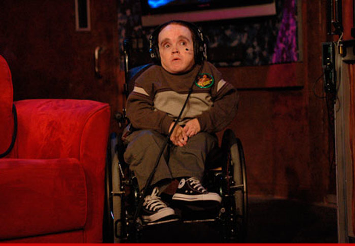 Johnny Frodo Eric The Midget 86