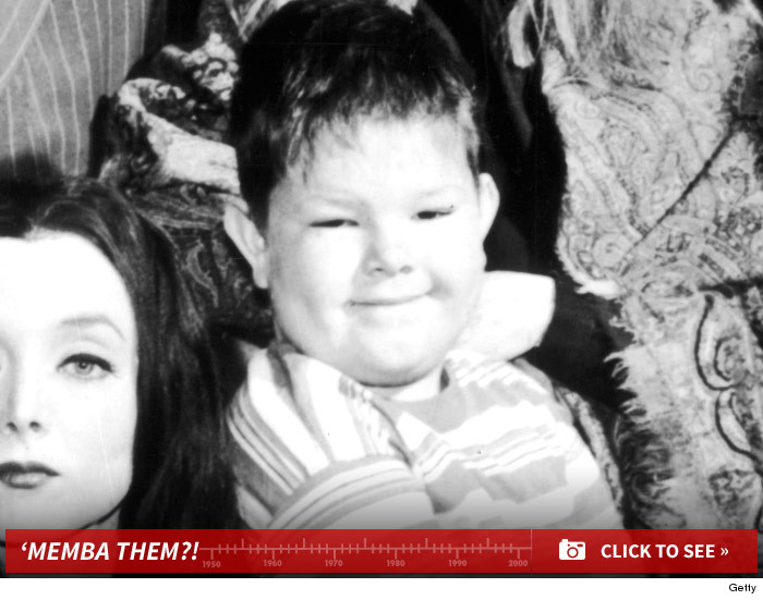 0929-ken-weatherwax-pugsley-addams-famil