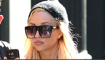 Amanda Bynes -- Allegedly Claws Fan in Nightclub ... Then Haunts Bloomies
