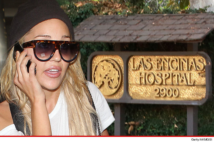 1013_amanda_bynes_hospital_getty_akm