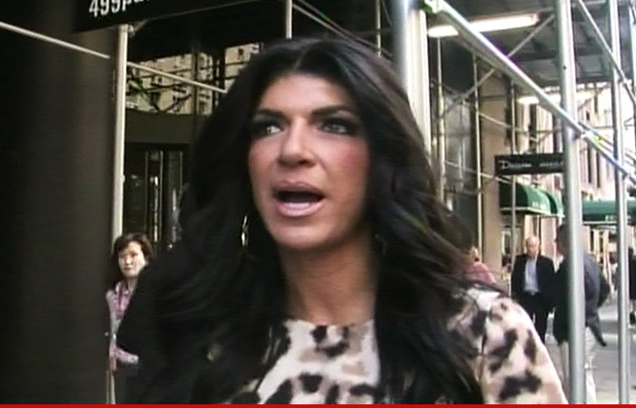 Teresa Giudice -- 'Real Housewives' Star Checks Into Prison