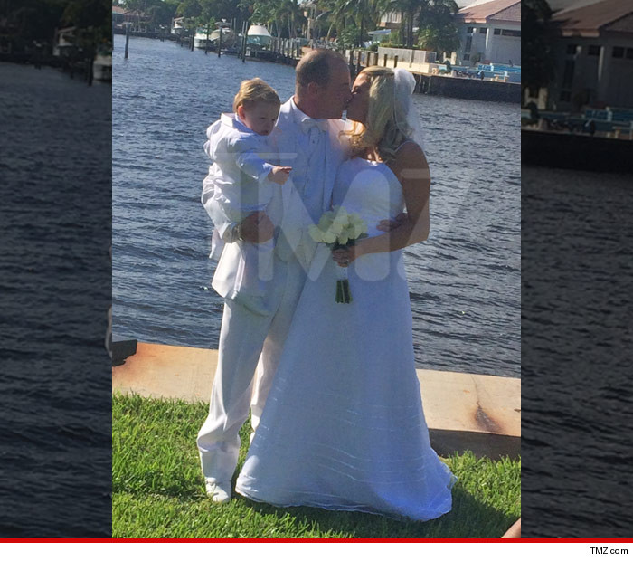 1124-michael-lohan-married-TMZ-01