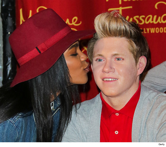 1125_one_direction_wax_2