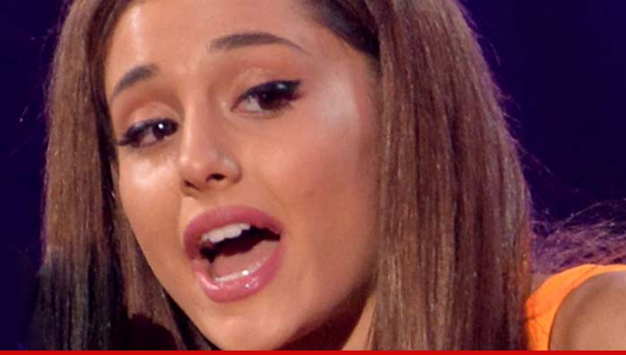 1202-ariana-grande-02