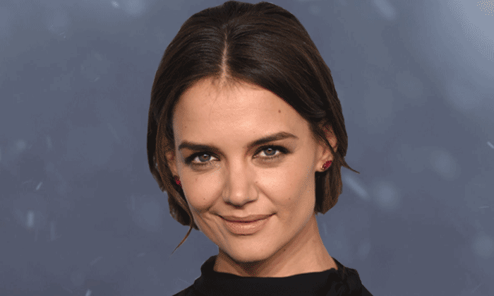 snowing_katie_holmes