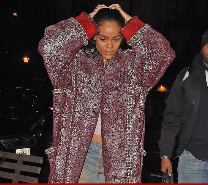 1223_rihanna_dirty_jeans_animation_01