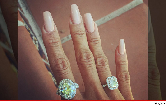 Karrueche and Chris Brown -- He Loves Me Not, He Loves Me Karrueche and Chris Brown -- He Loves Me Not, He Loves Me