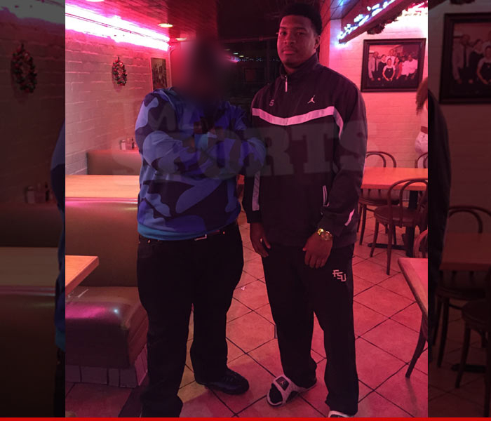 Jameis Winston -- Late Night Chicken Run ... Hits Roscoes with 3 Women