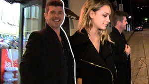 Sidebar TMZ TV Clips 3