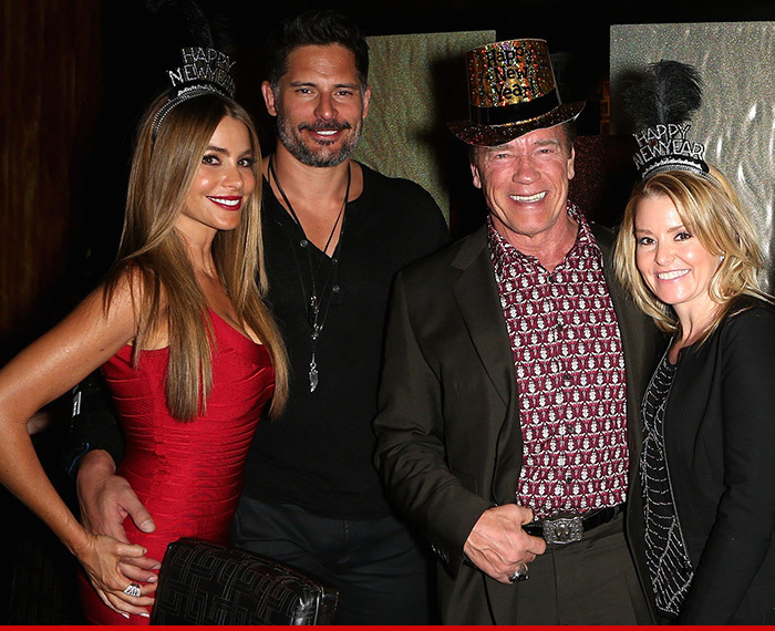 Sofia Vergara, Joe Manganiello & Arnold Schwarzenegger -- Random NYE Date Night ... Dinner and a Britney Spears Concert