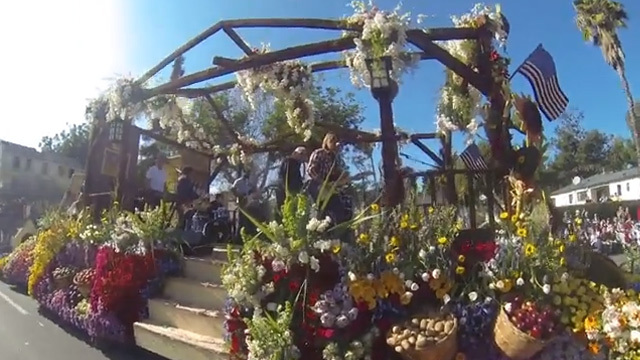 Daryl Hall Sues Over Rose Parade -- I Can't Go for That