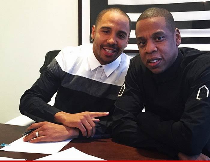 Jay-Z -- I'm In the Fightin' Business ... Signs Top Boxer to Roc Nation