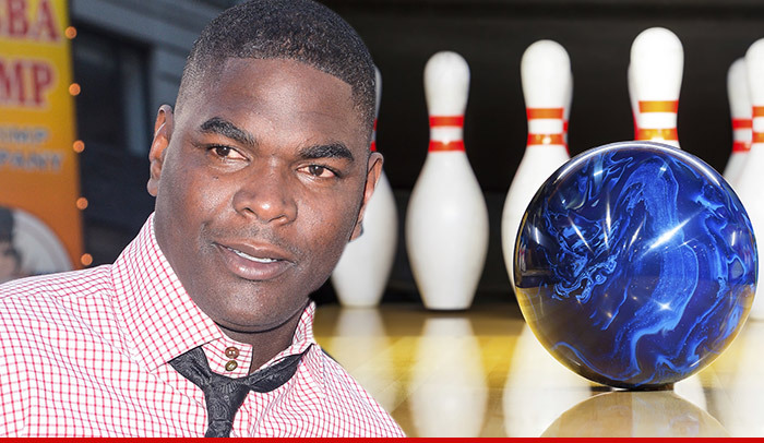 Keyshawn Johnson -- Sued Over Imaginary Bowling Alley
