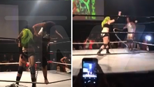 Whitney Houston -- Cracking Into Wrestling (VIDEO)