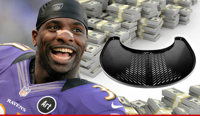 Super Bowl Champ Bernard Pollard -- RAKING IN THE DOUGH ... From Sink Shelf Invention