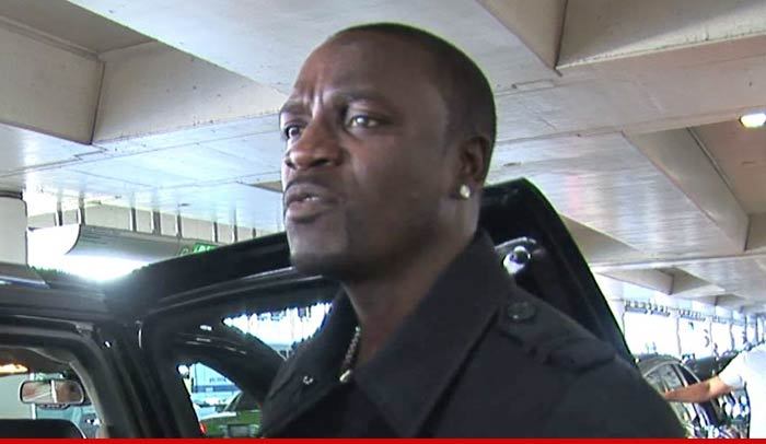 Akon Sued -- Your Mama Screwed Me On Pimped Out Floors