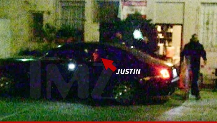 Justin Bieber and Selena Gomez Steak Their Claim to Each Other ... Again.