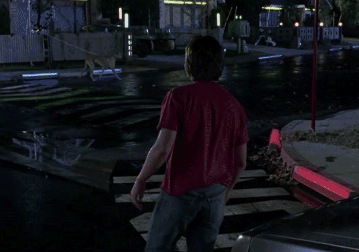 back_to_the_future_II_walking_robot