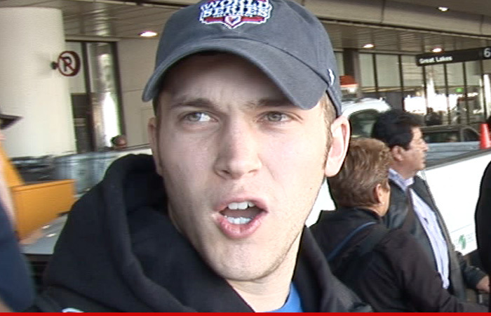 Phillip Phillips -- I Want to Be Gone, Gone, Gone from My 'Idol' Contract