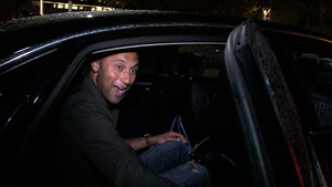 Derek Jeter -- Escapes East Coast Blizzard ... Bringing Back Ripped Jeans