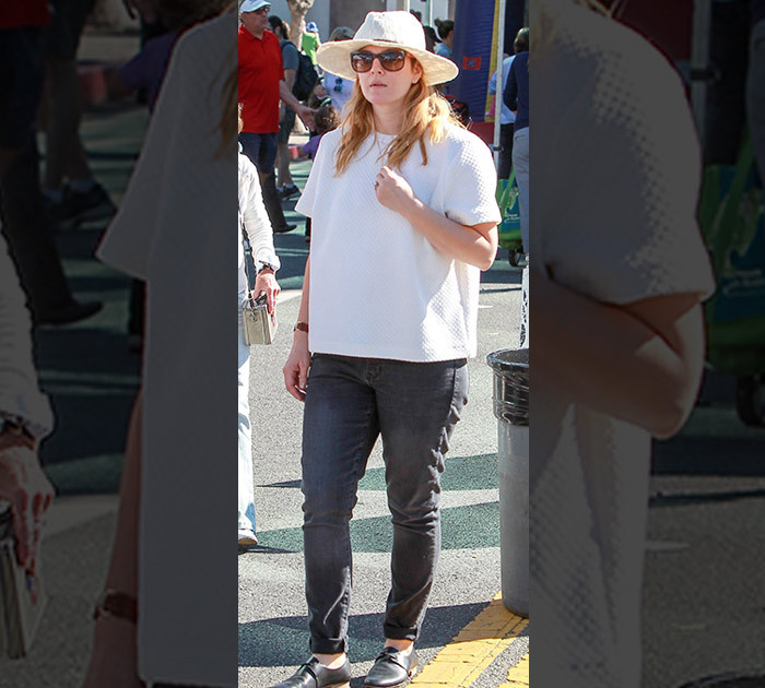 7 Celebrities Completely Unbothered By Winter Storm Juno