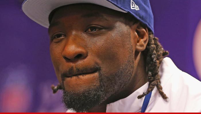 LeGarrette Blount -- Weed Charge Dropped ... Completes Comm. Service Ahead of Schedule