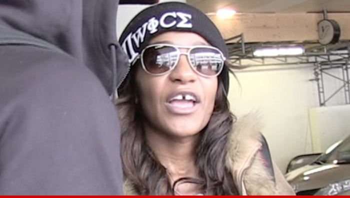 Bobbi Kristina -- Found Face Down in Bathtub ... Drug Search Completed