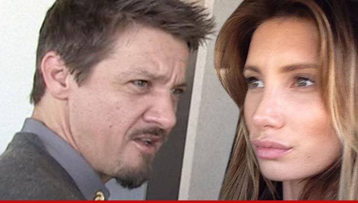 Jeremy Renner -- Estranged Wife Wants Custody and Cash