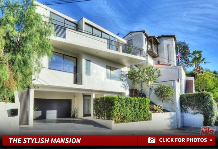 Celeb Stylist Irene Albright -- Hey, Hollywood ... Come Get Glammed Up in My Mansion!