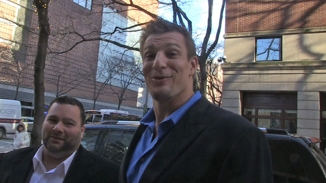 Rob Gronkowski -- YES, I'VE BEEN CHEATING ... On My Diet, Bitches!