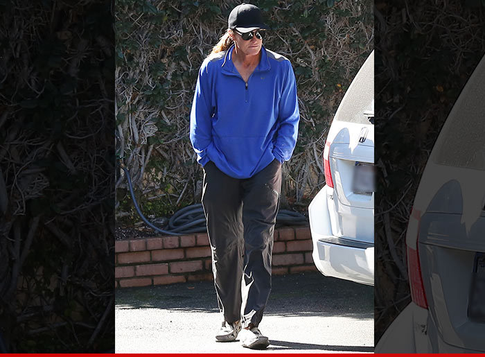 Bruce Jenner Lawyers Up -- D.A. Will Review Fatal Crash