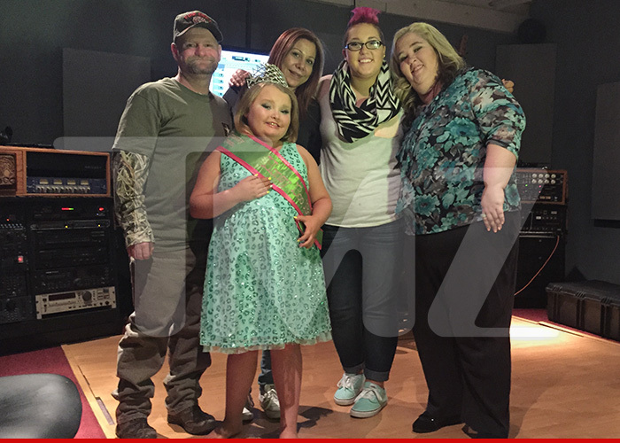 Honey Boo Boo -- TLC Ultimatum to Family ... Stop Pitching Yourselves, Or Else
