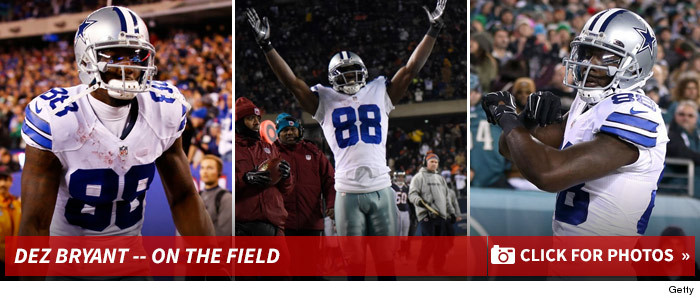 0225_dez_bryant_field_footer