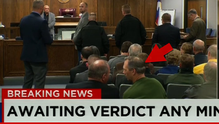 'American Sniper' Trial -- Dallas Cowboys Legend Attends Verdict