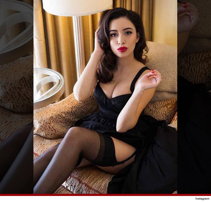 pictures of nude somali women christian serratos sexy ass and boobs