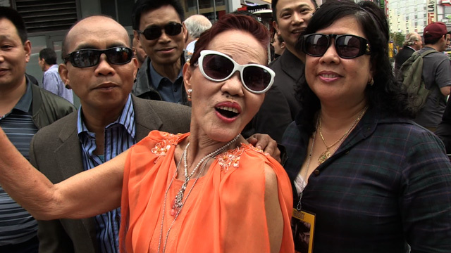 Manny Pacquiao's Aunt -- WE'RE A SINGING FAMILY ... Check Out These Pipes!