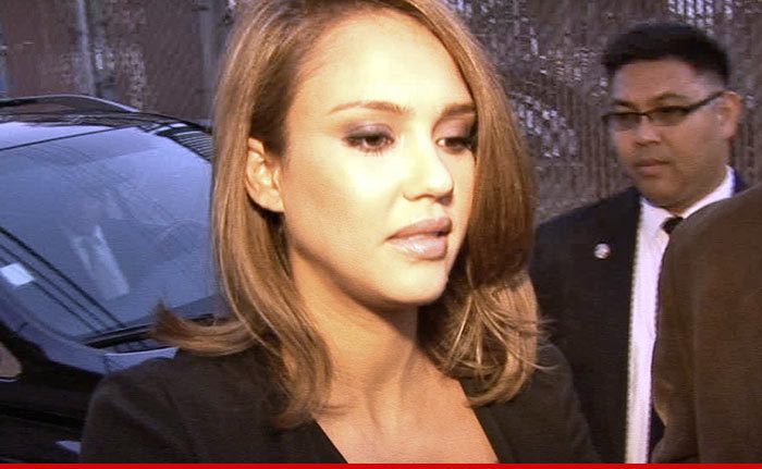 Jessica Alba -- Honestly, She's Blowing Out My Dreams ... Says Candlemaker