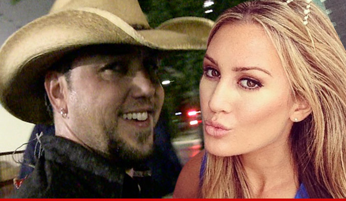 Jason Aldean, Brittany Kerr -- We Got Hitched!!!