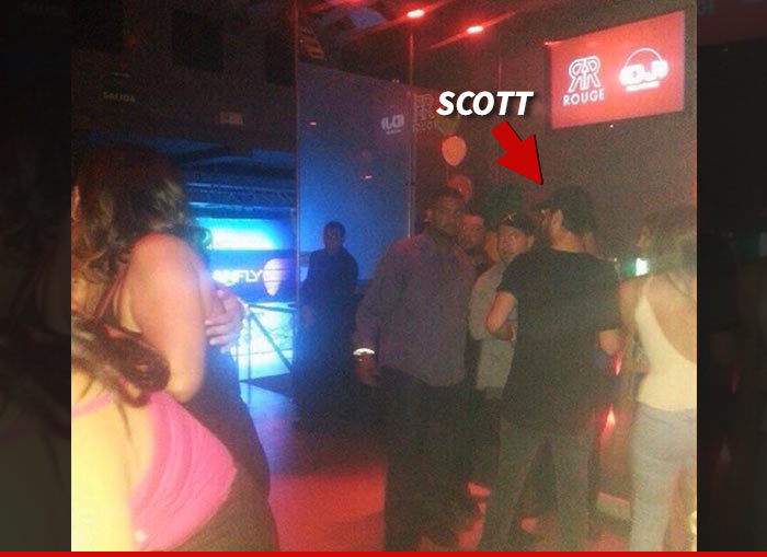 Scott Disick -- Screw Costa Rican Rehab ... I'm Going Clubbing!