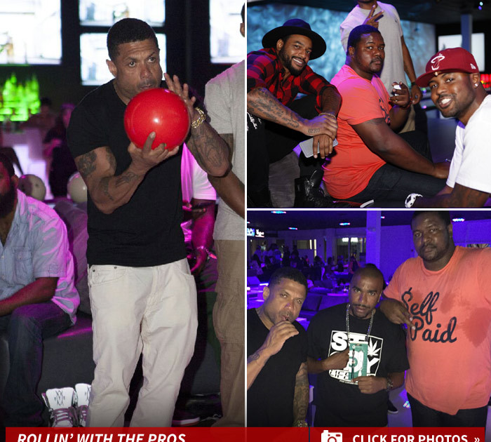 Retired NFLers -- Still Living in the Fast Lane ... Bowling Party With Rap Stars