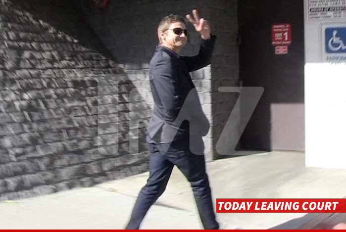 Jeremy Renner Strikes Settlement Deal with Estranged Wife