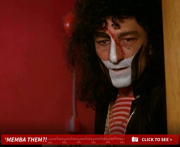 Lou Corpse in 'Ladies and Gentlemen, The Fabulous Stains': Memba Him?!