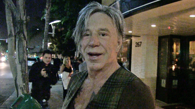 Mickey Rourke -- Who's Rob Gronkowski?! ... I Stopped Watching Football