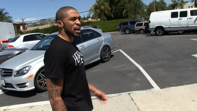 1st Female Ref -- I GOT HER BACK ... Says NFL's Orlando Scandrick