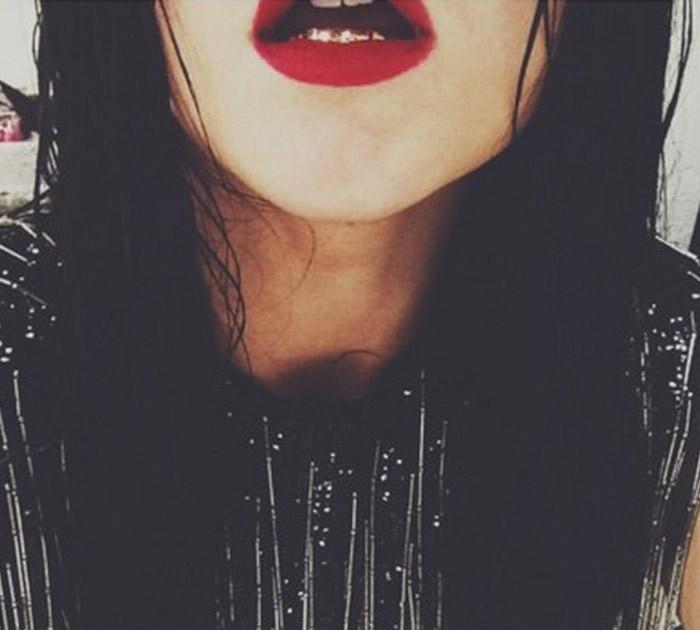 13 Celebrities Wearing Grills Who Really Shouldn't