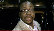 Bobby Brown -- Back to Life at Karaoke Night ... No Talk of Bobbi Kristina