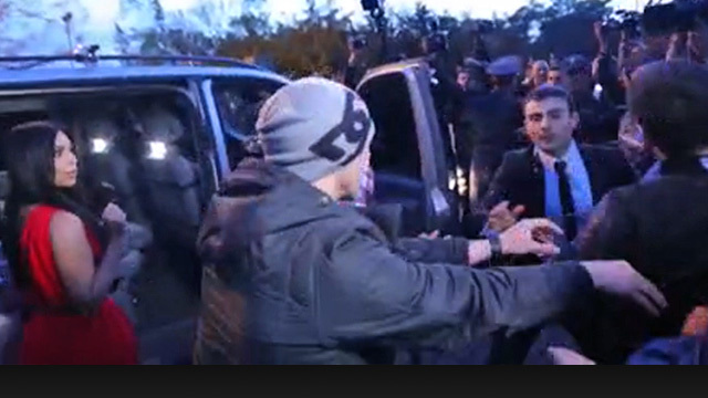 Kim and Kanye -- Crowd Loses Control Outside Armenian Genocide Memorial (VIDEO)