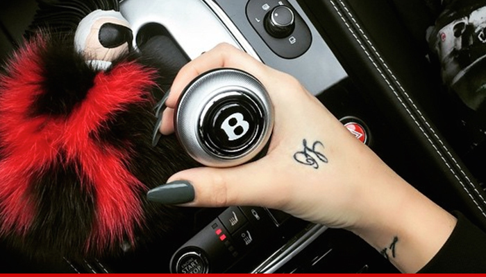 Khloe Kardashian -- Flaunting Lamar Odom Tattoo ... With Love