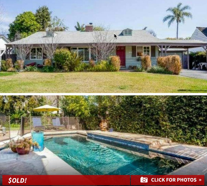 'Baywatch' Star Nicole Eggert -- Staying Afloat ... Sells L.A. Home To Pay Massive Debt