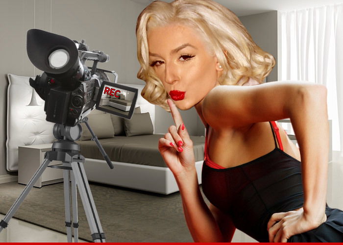 Courtney Stodden -- There IS a Sex Tape ... Gives Herself a Hand (or 2)